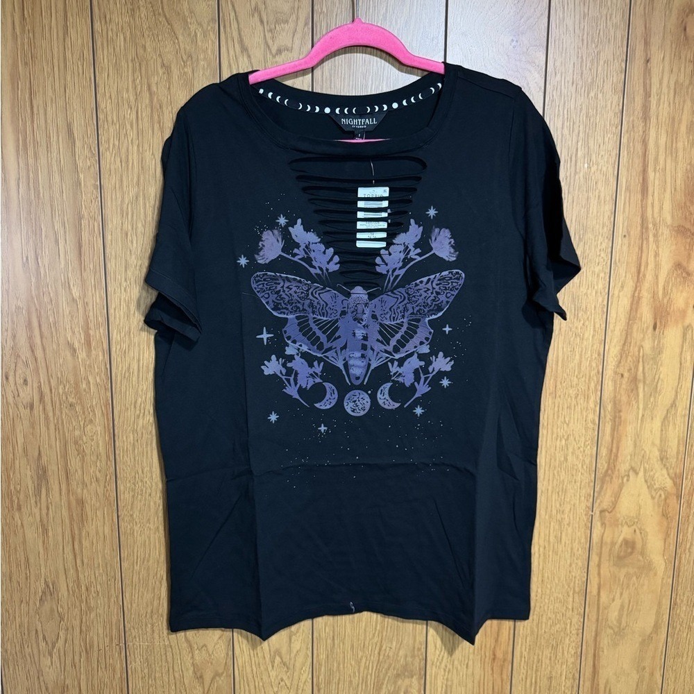 Torrid Nightfall Destructed Graphic Gothic Moth Short Sleeve Top Size 1-1X NWT